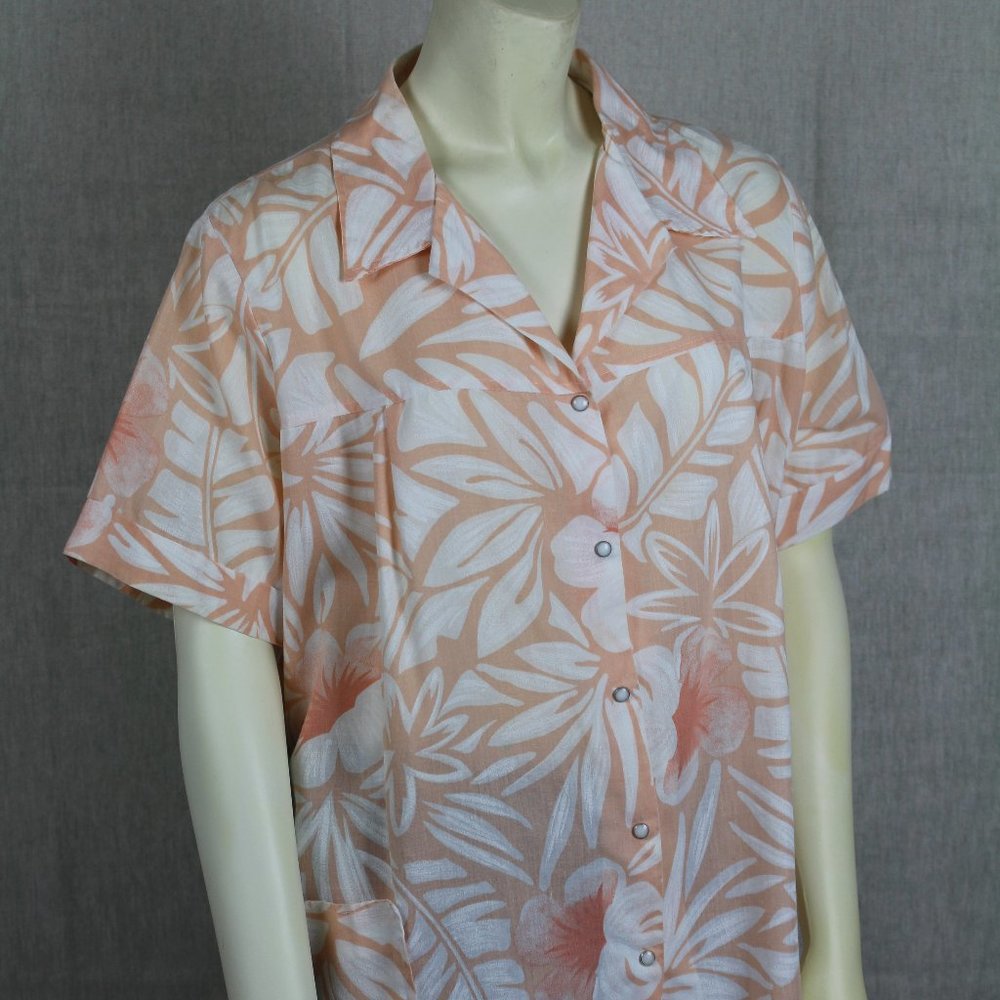 Floral peach color Hawaiian button up shirt